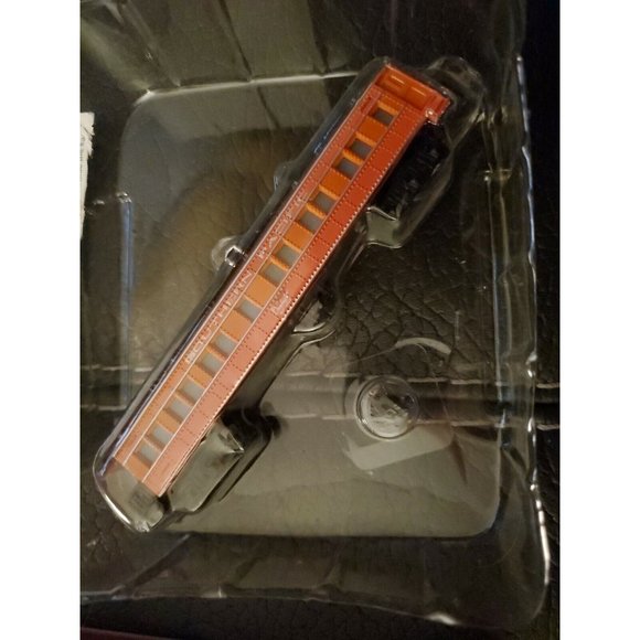 Hallmark Keepsake Ornament 2003 Lionel Daylight Observation Car Ornament - Picture 5 of 5